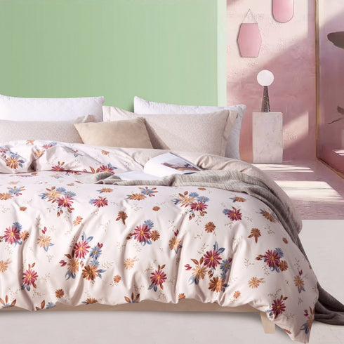 Mist Perfume King Size Bed Sheet Set by Florida with 2 Pillow Covers